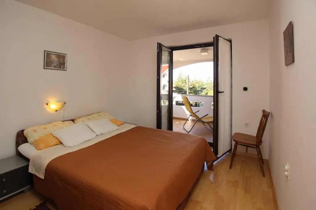 Apartment Apartmani Petir Punat